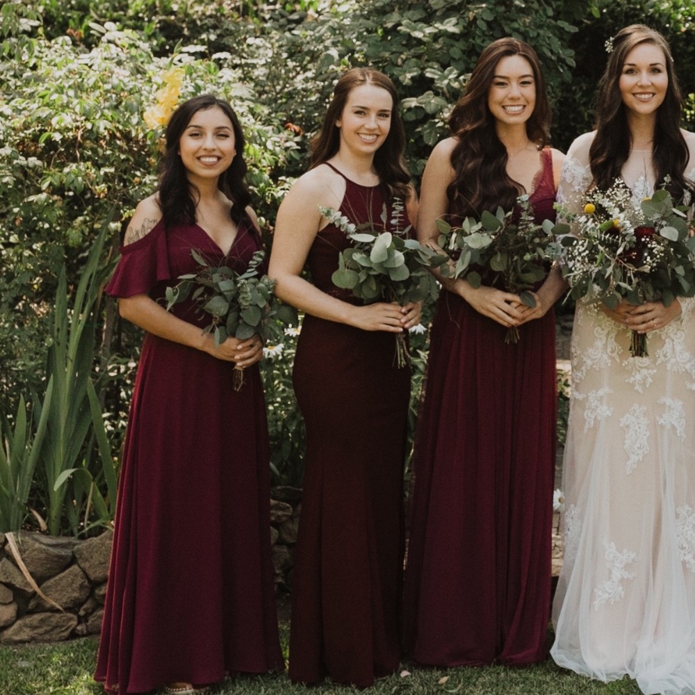 Bridesmaid Burgundy Dress, Lulus Size M with lace around waist